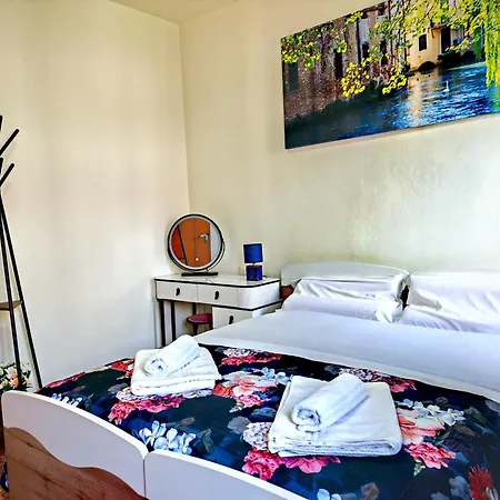 Goldmine 2 Guest house *