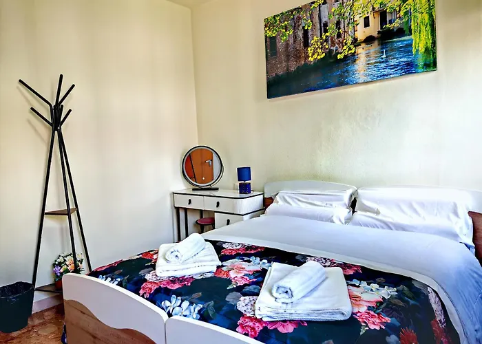 Goldmine 2 Гостевой дом *